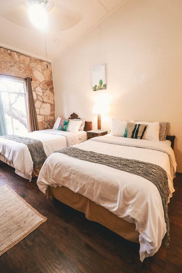 The Lodge At Cypress Falls Wimberley Bagian luar foto
