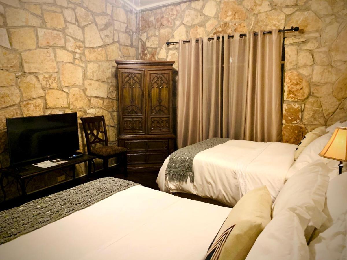 The Lodge At Cypress Falls Wimberley Bagian luar foto
